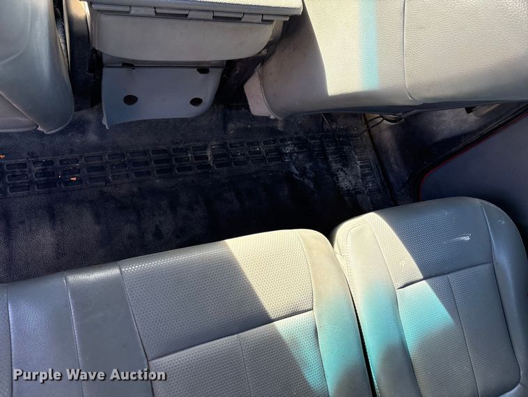 image for item EP2928 2011 Ford F250 Super Duty Crew Cab utility bed pickup truck