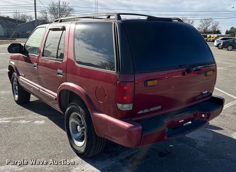 image for item EP2929 2002 Chevrolet Blazer SUV