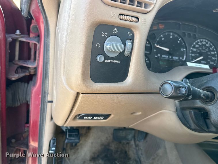 image for item EP2929 2002 Chevrolet Blazer SUV