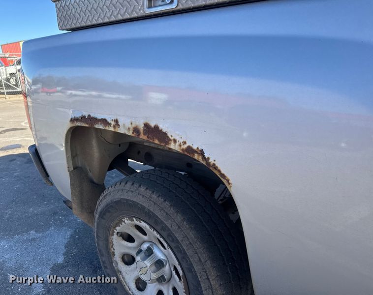 image for item EP2930 2012 Chevrolet Silverado 1500 Crew Cab pickup truck