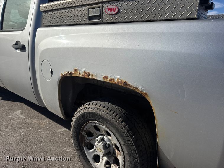 image for item EP2930 2012 Chevrolet Silverado 1500 Crew Cab pickup truck