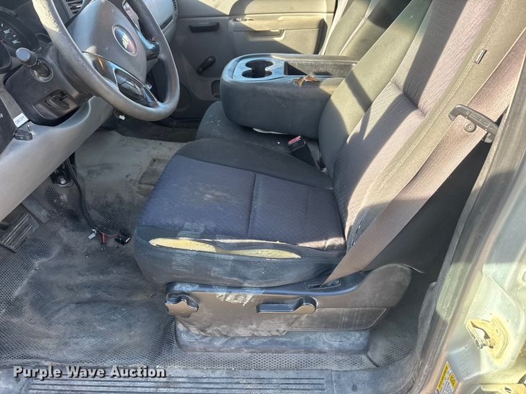 image for item EP2930 2012 Chevrolet Silverado 1500 Crew Cab pickup truck