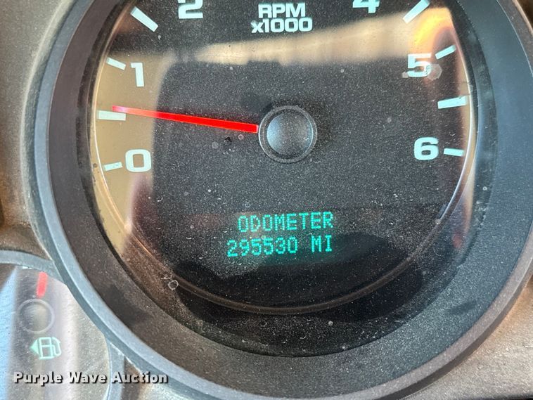 image for item EP2930 2012 Chevrolet Silverado 1500 Crew Cab pickup truck