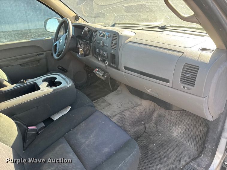 image for item EP2930 2012 Chevrolet Silverado 1500 Crew Cab pickup truck