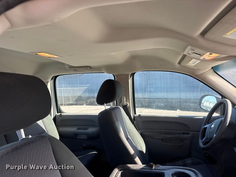 image for item EP2930 2012 Chevrolet Silverado 1500 Crew Cab pickup truck