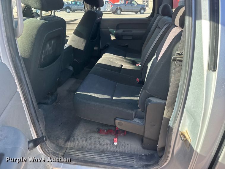 image for item EP2930 2012 Chevrolet Silverado 1500 Crew Cab pickup truck