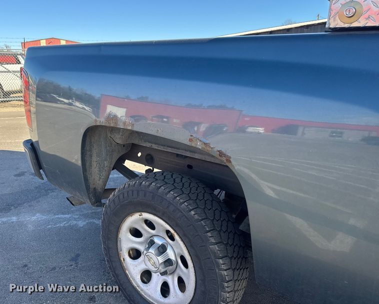 image for item EP2931 2012 Chevrolet Silverado 1500 pickup truck