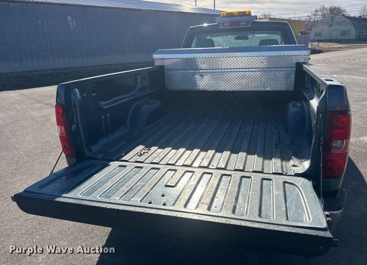 image for item EP2931 2012 Chevrolet Silverado 1500 pickup truck