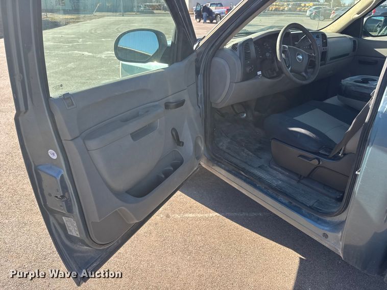 image for item EP2931 2012 Chevrolet Silverado 1500 pickup truck