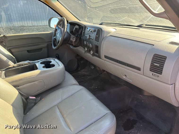 image for item EP2931 2012 Chevrolet Silverado 1500 pickup truck