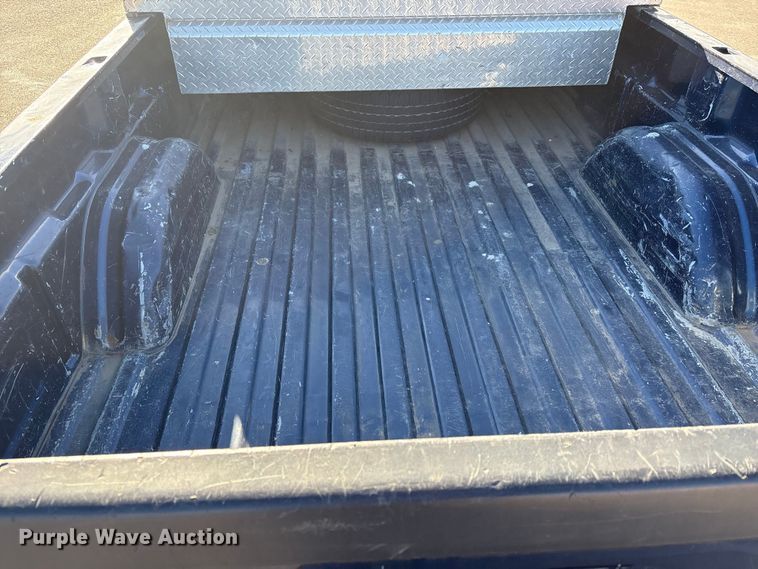 image for item EP2933 2002 Chevrolet Silverado 1500 pickup truck