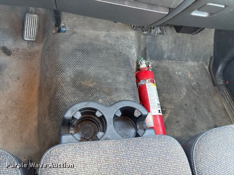 image for item EP2933 2002 Chevrolet Silverado 1500 pickup truck