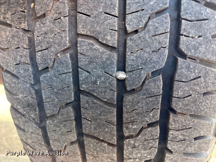 image for item EP2933 2002 Chevrolet Silverado 1500 pickup truck