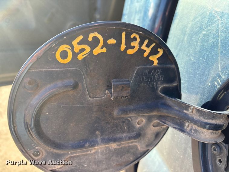 image for item EP2933 2002 Chevrolet Silverado 1500 pickup truck