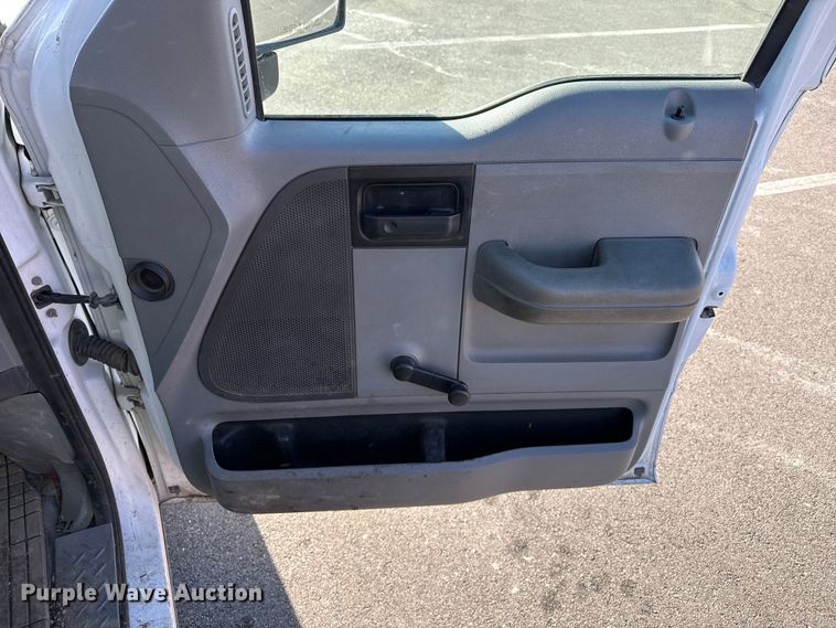 image for item EP2934 2007 Ford F150 pickup truck