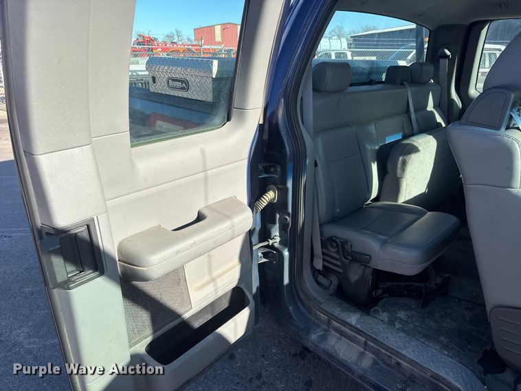 image for item EP2935 2007 Ford F150 Ext. Cab pickup truck