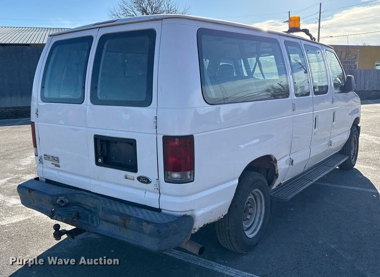 image for item EP2938 2009 Ford E350 van