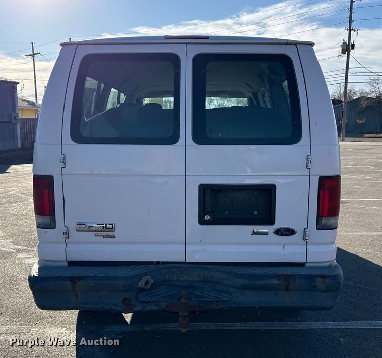 image for item EP2938 2009 Ford E350 van