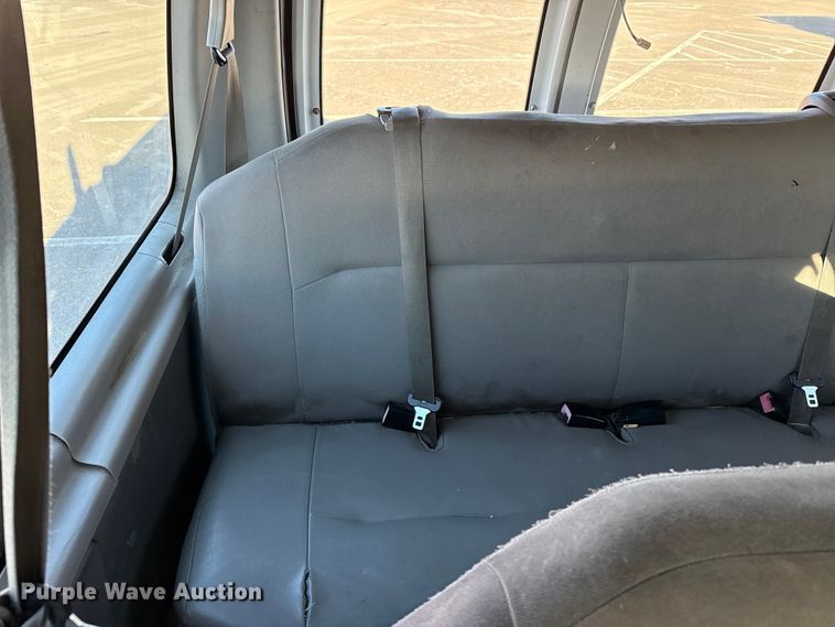 image for item EP2938 2009 Ford E350 van