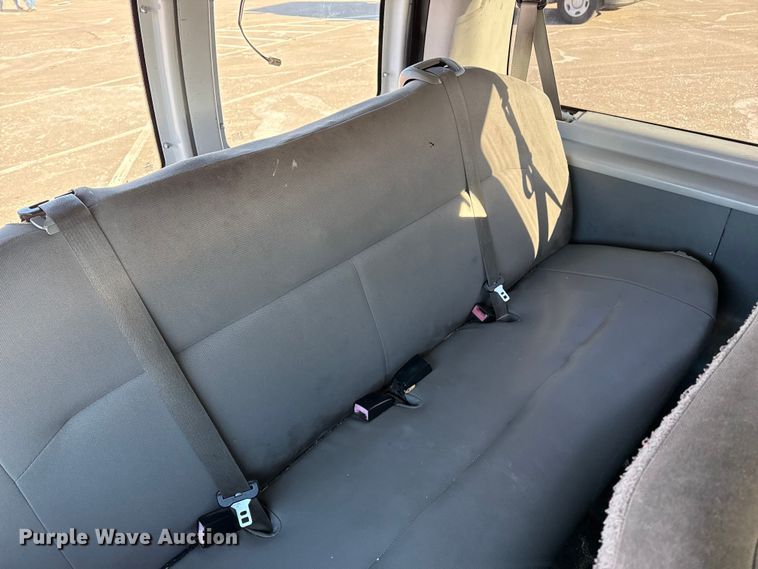 image for item EP2938 2009 Ford E350 van