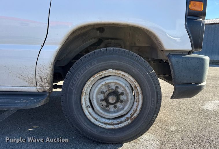 image for item EP2938 2009 Ford E350 van