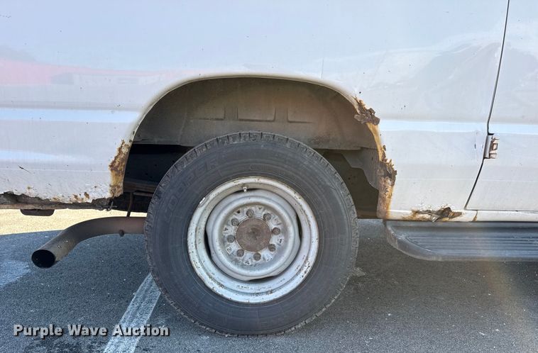 image for item EP2938 2009 Ford E350 van