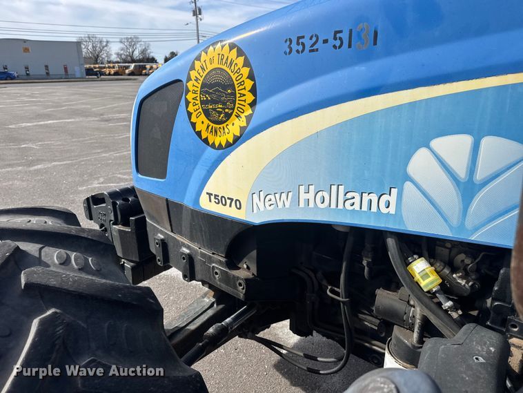 image for item EP2941 2011 New Holland T5070 MFWD tractor