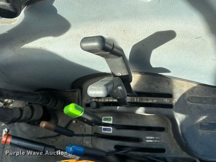 image for item EP2941 2011 New Holland T5070 MFWD tractor