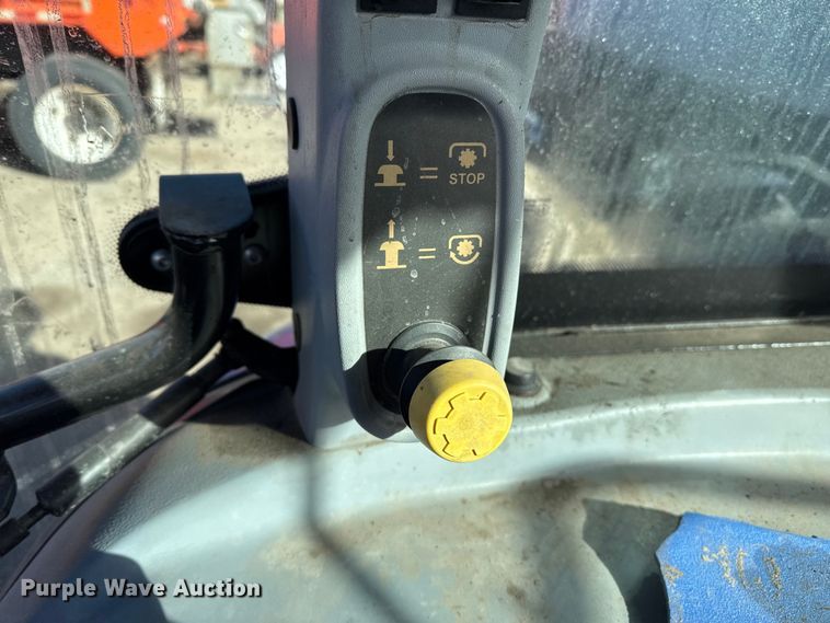 image for item EP2942 2011 New Holland T5070 MFWD tractor