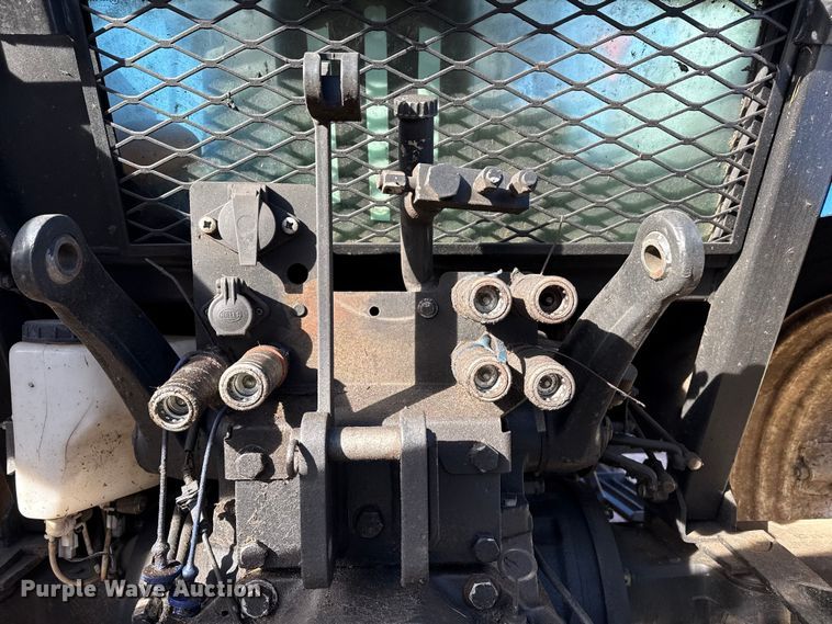 image for item EP2942 2011 New Holland T5070 MFWD tractor