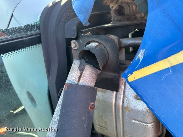 image for item EP2942 2011 New Holland T5070 MFWD tractor