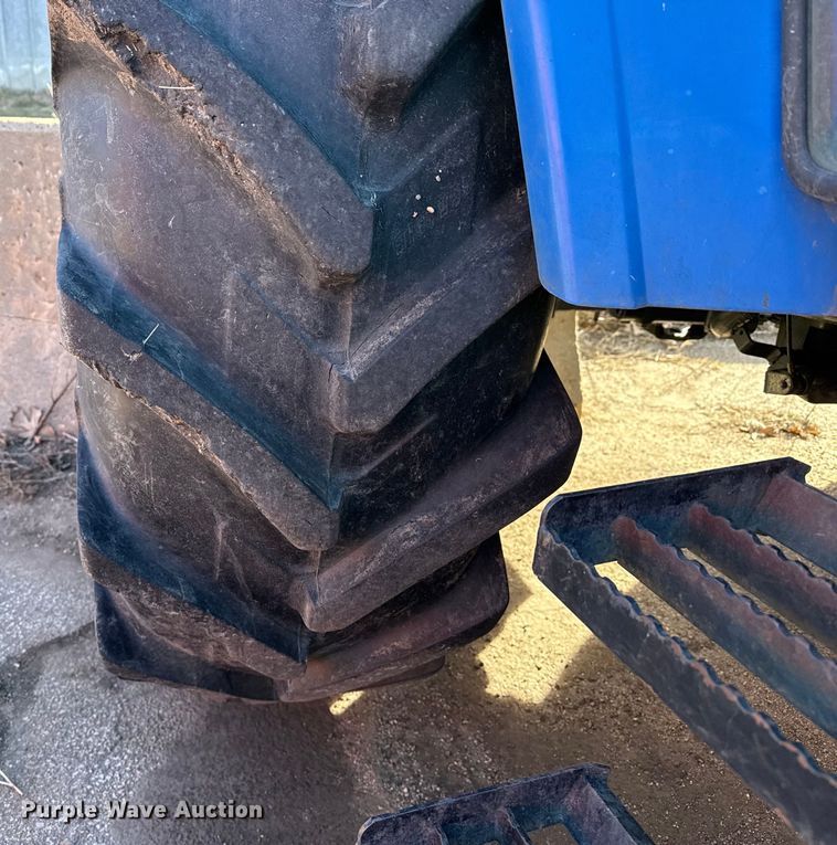 image for item EP2942 2011 New Holland T5070 MFWD tractor