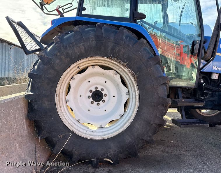 image for item EP2942 2011 New Holland T5070 MFWD tractor