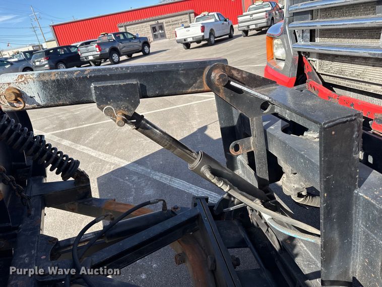 image for item EP2943 2009 Sterling L7500 Series dump truck