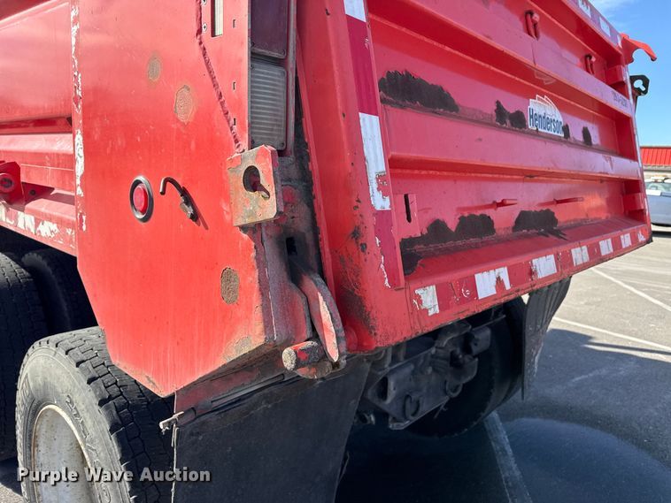 image for item EP2943 2009 Sterling L7500 Series dump truck