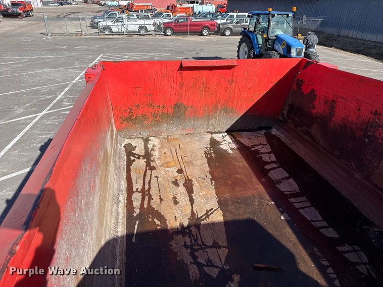 image for item EP2943 2009 Sterling L7500 Series dump truck