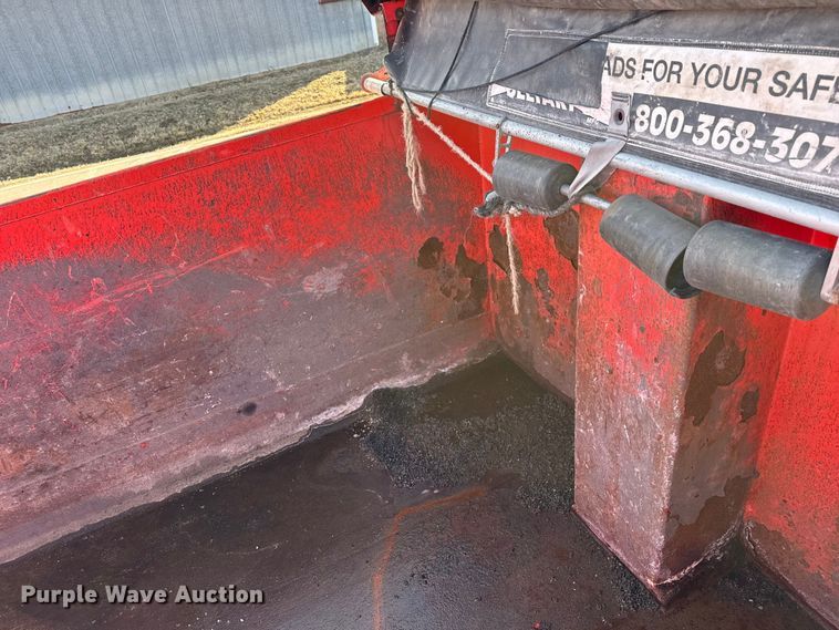 image for item EP2943 2009 Sterling L7500 Series dump truck