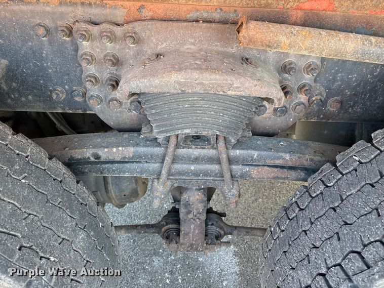 image for item EP2943 2009 Sterling L7500 Series dump truck