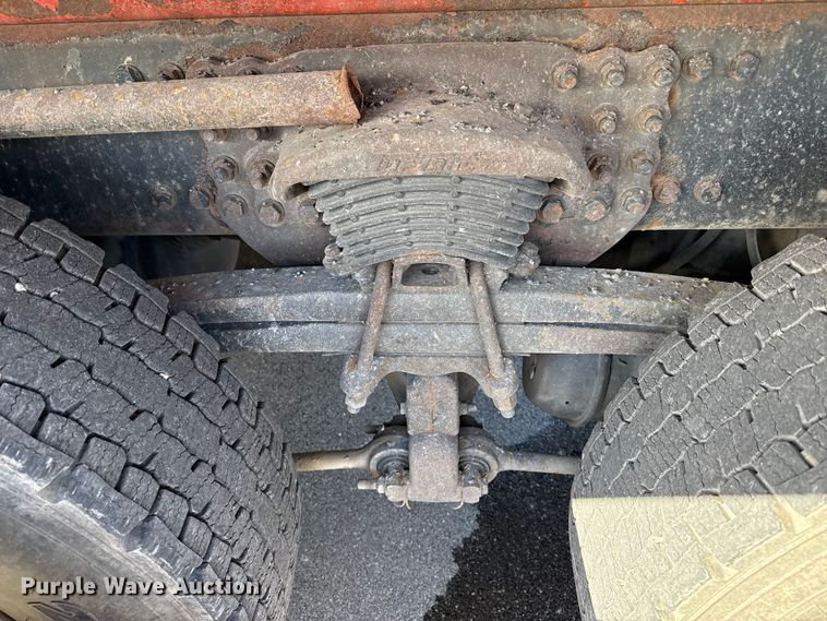 image for item EP2943 2009 Sterling L7500 Series dump truck