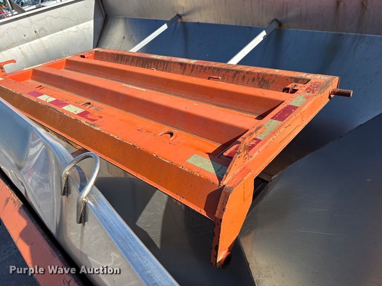 image for item EP2944 2007 International 7400 dump truck