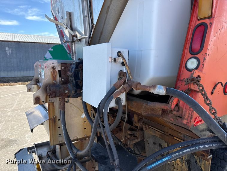 image for item EP2944 2007 International 7400 dump truck