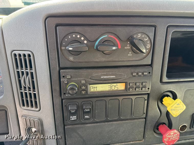 image for item EP2944 2007 International 7400 dump truck