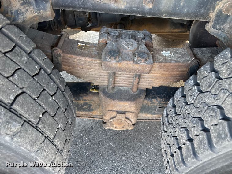 image for item EP2945 2007 International 7400 dump truck