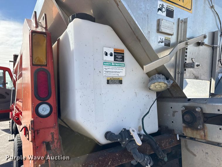 image for item EP2945 2007 International 7400 dump truck