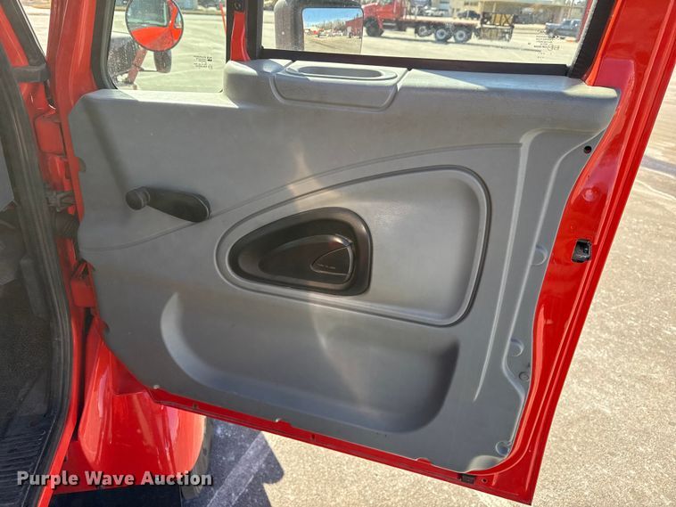 image for item EP2945 2007 International 7400 dump truck