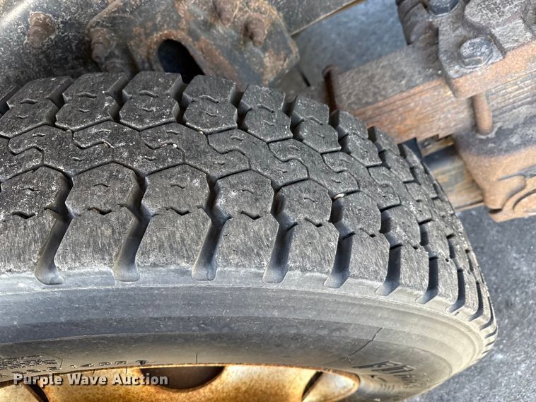 image for item EP2945 2007 International 7400 dump truck