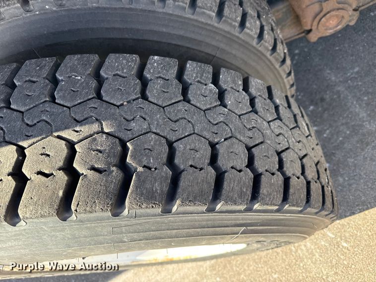 image for item EP2945 2007 International 7400 dump truck