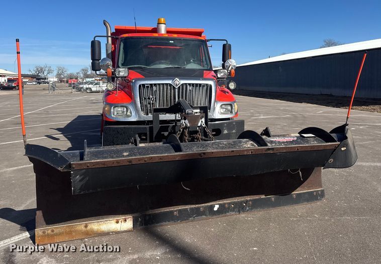 image for item EP2946 2007 International 7400 dump truck