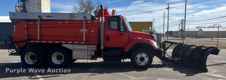 image for item EP2946 2007 International 7400 dump truck