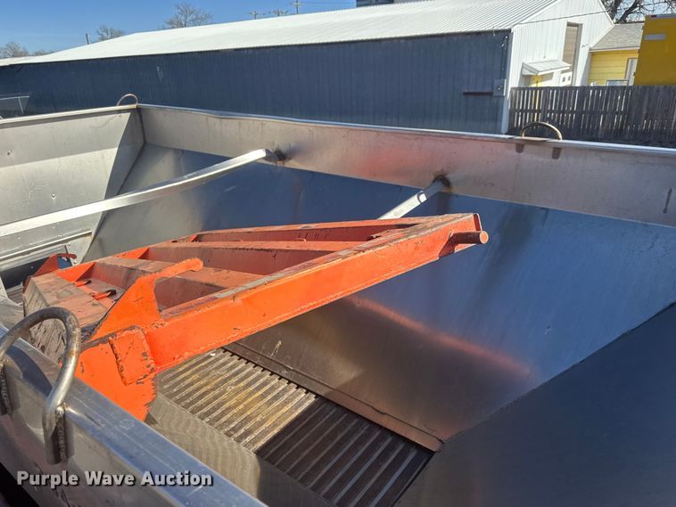 image for item EP2946 2007 International 7400 dump truck